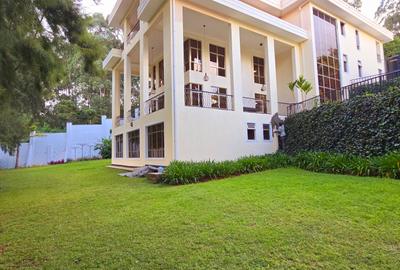 6 Bed House with En Suite at Kitisuru Road