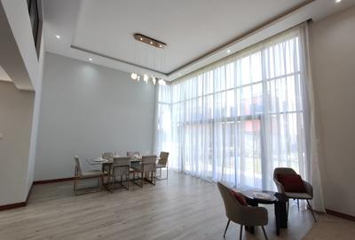 4 Bed Villa with En Suite at Membley - 3