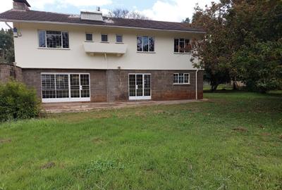 4 Bed House with En Suite at Lavington