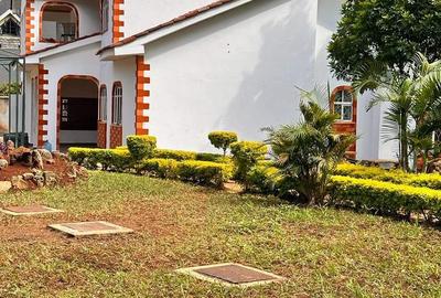 5 Bed House with En Suite at Karen