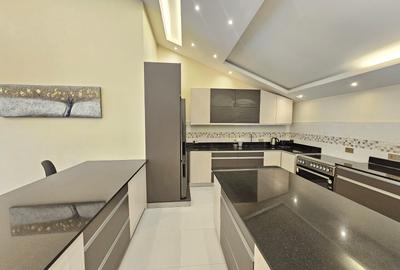 3 Bed House with En Suite in Gigiri - 4