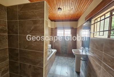 4 Bed Townhouse with En Suite in Spring Valley