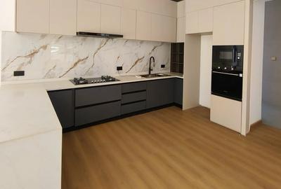 5 Bed Townhouse with En Suite at Lavington Green - 2
