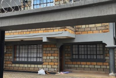 5 Bed Townhouse with En Suite in Langata