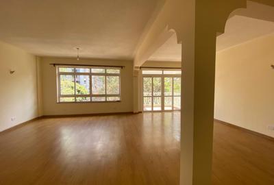 3 Bed Apartment with En Suite in Westlands Area - 4