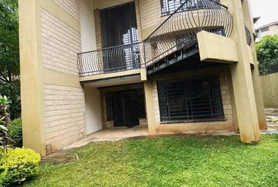 4 Bed House with En Suite at Lavington