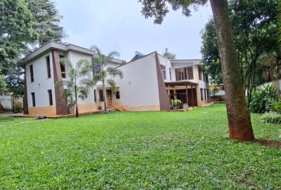 6 Bed Villa with En Suite at Spring Valley