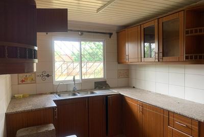 4 Bed House with Swimming Pool in Athi River