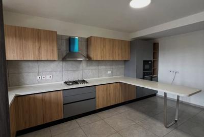 3 Bed Apartment with En Suite at Kileleshwa - 4