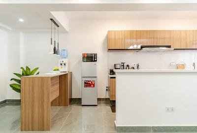 Furnished 3 Bed Apartment with En Suite in Riverside