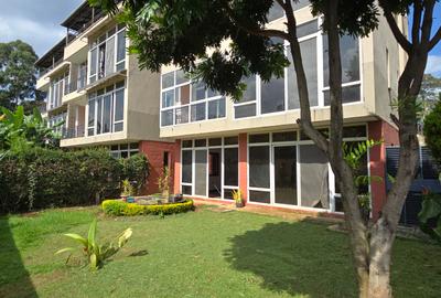 5 Bed Townhouse with En Suite at Lavington Green - 2