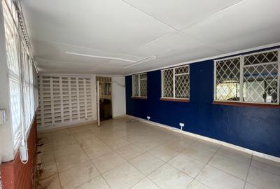 Commercial Property with Service Charge Included in Riverside - 3