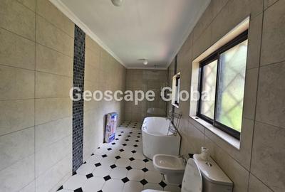 5 Bed House with En Suite in Karen - 4