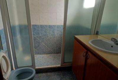 5 Bed Villa with En Suite in Lavington - 2