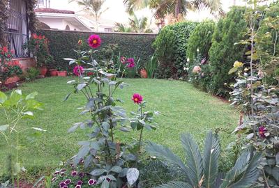 4 Bed Townhouse with En Suite at Grevillea Grove