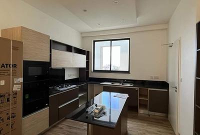 3 Bed Apartment with En Suite in Riverside - 3