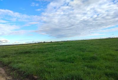 5,000 ft² Land at Konza Bypass