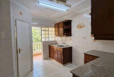 4 Bed Townhouse with En Suite at Lavington Green - 4