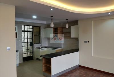 3 Bed Apartment with En Suite at Othaya Road