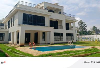 5 Bed Townhouse with En Suite in Kitisuru