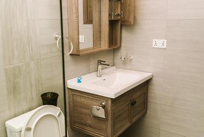 1 Bed Apartment with En Suite at Kindaruma Road - 3