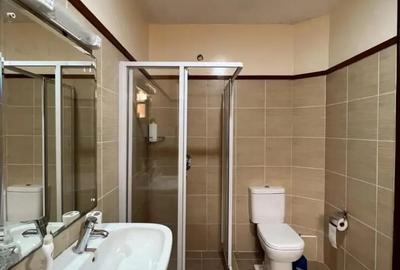 3 Bed Apartment with Borehole in Parklands - 4