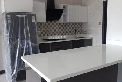 2 Bed Apartment with En Suite in Riverside