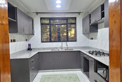 3 Bed House with En Suite in Runda