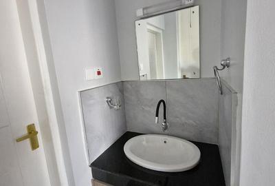 1 Bed Apartment with Gym in Naivasha Road