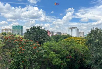 3 Bed Villa with En Suite in Westlands Area - 2