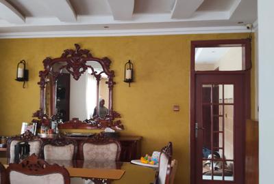 5 Bed House with En Suite in Westlands Area - 4