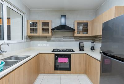 Serviced 3 Bed Apartment with En Suite at General Mathenge