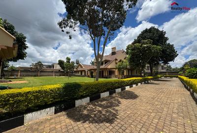 5 Bed Townhouse with En Suite in Runda - 3