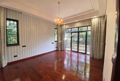 5 Bed House with En Suite in Runda - 4