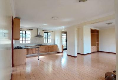 3 Bed Townhouse with En Suite in Lavington