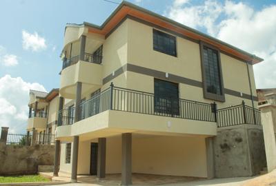 4 Bed Townhouse with En Suite at Banana - Kiambu - 4