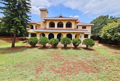 5 Bed House with En Suite in Runda