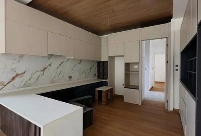 5 Bed Townhouse with En Suite at Lavington