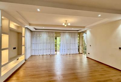 9 Bed House with En Suite in Rosslyn - 2