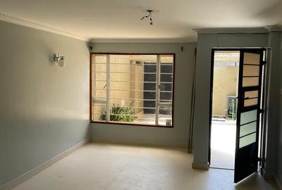 4 Bed Townhouse with En Suite at Nasra Court - 4
