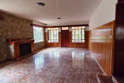 5 Bed House with En Suite in Nyari - 2