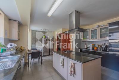 3 Bed Apartment with En Suite at One Riverside Drive