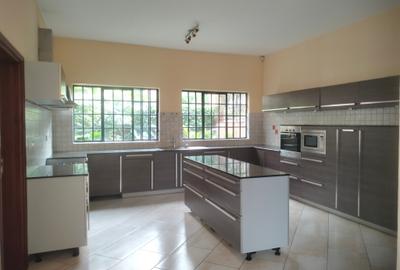 5 Bed Townhouse with Staff Quarters at Easy Access To Peponi Road