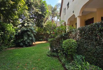 4 Bed Townhouse with En Suite in Lavington - 3