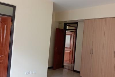 2 Bed Apartment with En Suite in Mountain View