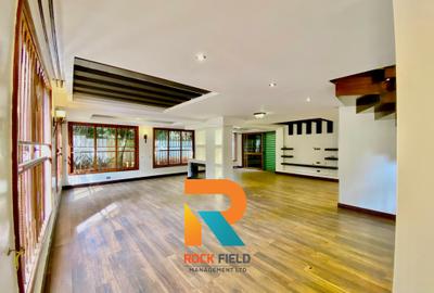 5 Bed Townhouse with En Suite in Kyuna
