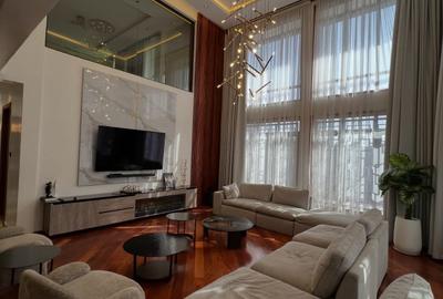 5 Bed House with En Suite in Runda - 2