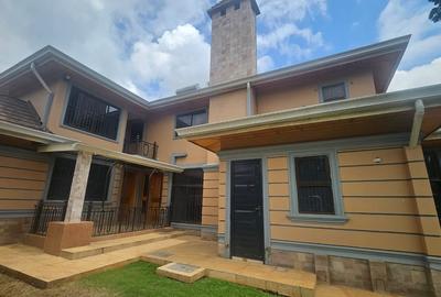 5 Bed House with En Suite in Runda