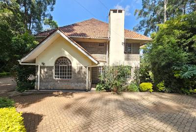 5 Bed House with En Suite in Spring Valley