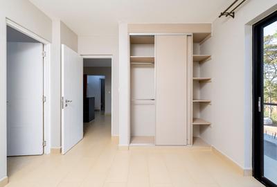 1 Bed Apartment with En Suite in Kitisuru - 3